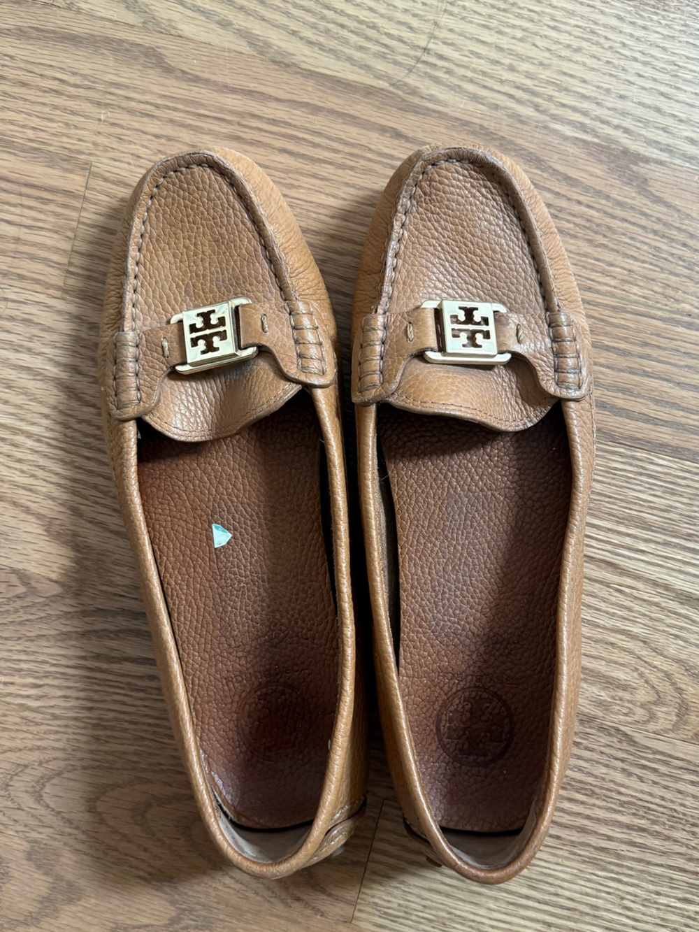 Tory Burch tan leather flats 10.5